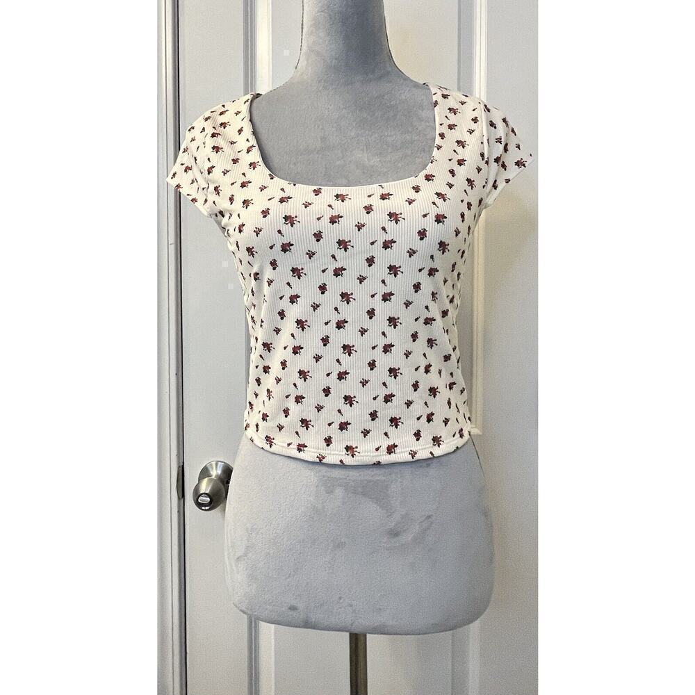 LIVE IN THE MOMENT Floral Print Cropped Tee Peasant Square Neck L Y2k Delicate